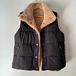 Lucky Brand Reversible Sherpa Vest Size Medium